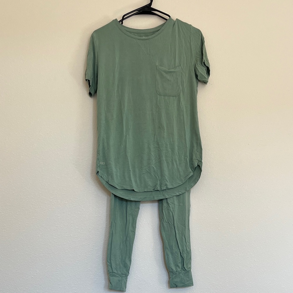 Lates by Kate Green Pajama Set